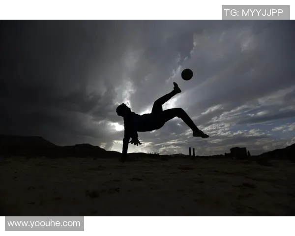 揭秘足球明星红衣少年背后的故事与成就 揭秘足球明星红衣少年背后的故事与成就