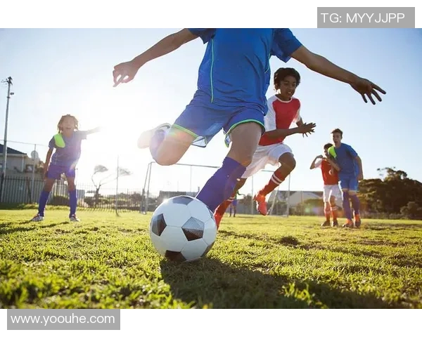 足球巨星的华丽过人技巧与精彩踢球瞬间全景回顾
